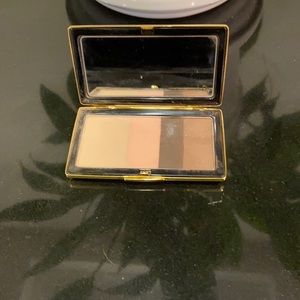Victoria Beckham Smokey Eyebrick “Signature”